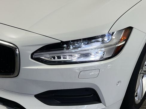 Used 2017 Volvo S90 T5 Momentum w/ Convenience Package image 12
