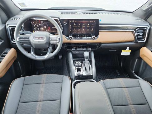 New 2025 GMC Canyon AT4 image 9