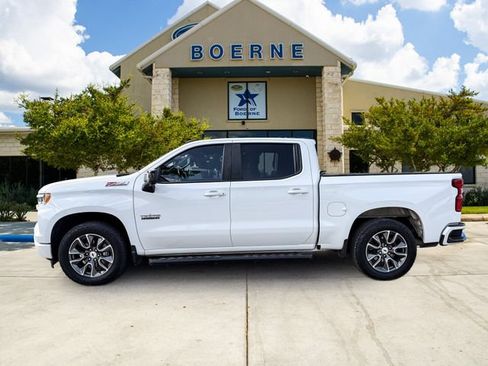 Used 2023 Chevrolet Silverado 1500 RST w/ Texas Edition Plus AWD/4WD image 2