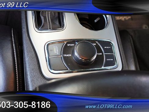 Used 2017 Jeep Grand Cherokee SRT AWD/4WD image 25