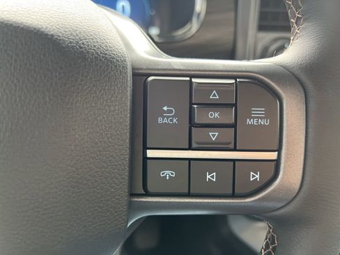 Used 2025 Ford F150 Lariat w/ Equipment Group 501A Mid image 27