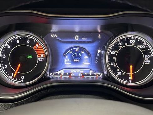 Used 2020 Jeep Cherokee Trailhawk AWD/4WD image 16