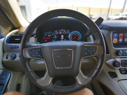 Used 2017 GMC Yukon XL Denali w/ Open Road Package image 6