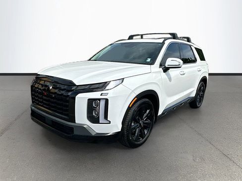 Used 2024 Hyundai Palisade XRT FWD image 2