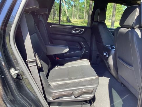 Used 2023 GMC Yukon SLT image 23