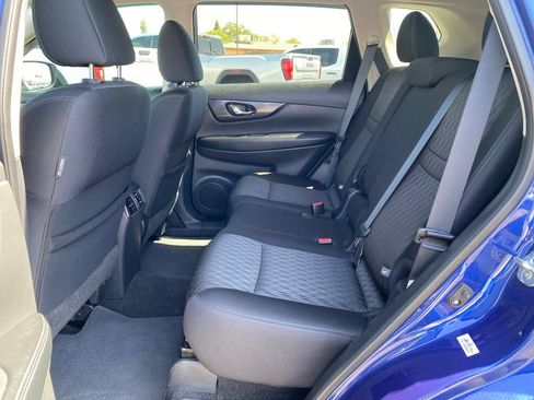 Used 2017 Nissan Rogue SV w/ SV Premium Package FWD image 26