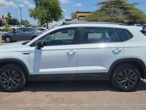 Used 2023 Volkswagen Taos S FWD image 6