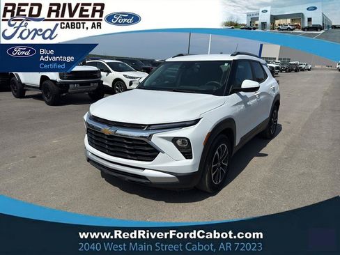 Used 2024 Chevrolet TrailBlazer LT FWD image 1