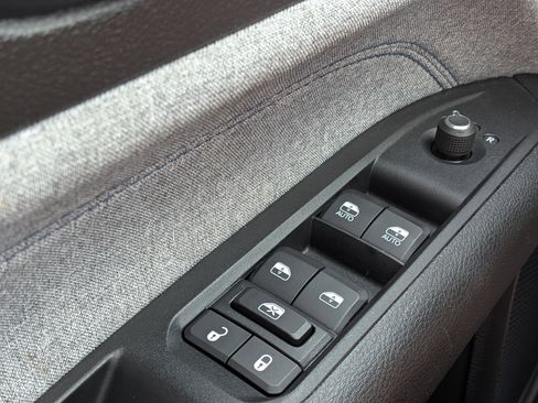 Used 2022 Jeep Compass Latitude image 22