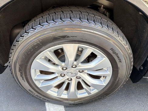 Used 2016 INFINITI QX80 4WD w/ Signature Edition Package image 32