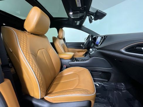 Used 2022 Chrysler Pacifica Pinnacle image 20