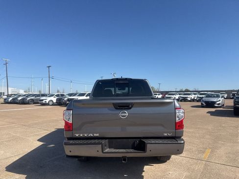 Certified 2024 Nissan Titan SV w/ SV Convenience Package image 19