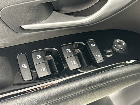 Used 2023 Hyundai Tucson Limited image 18