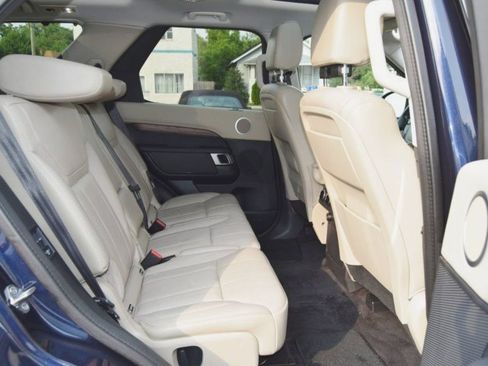 Used 2019 Land Rover Discovery HSE AWD/4WD image 35