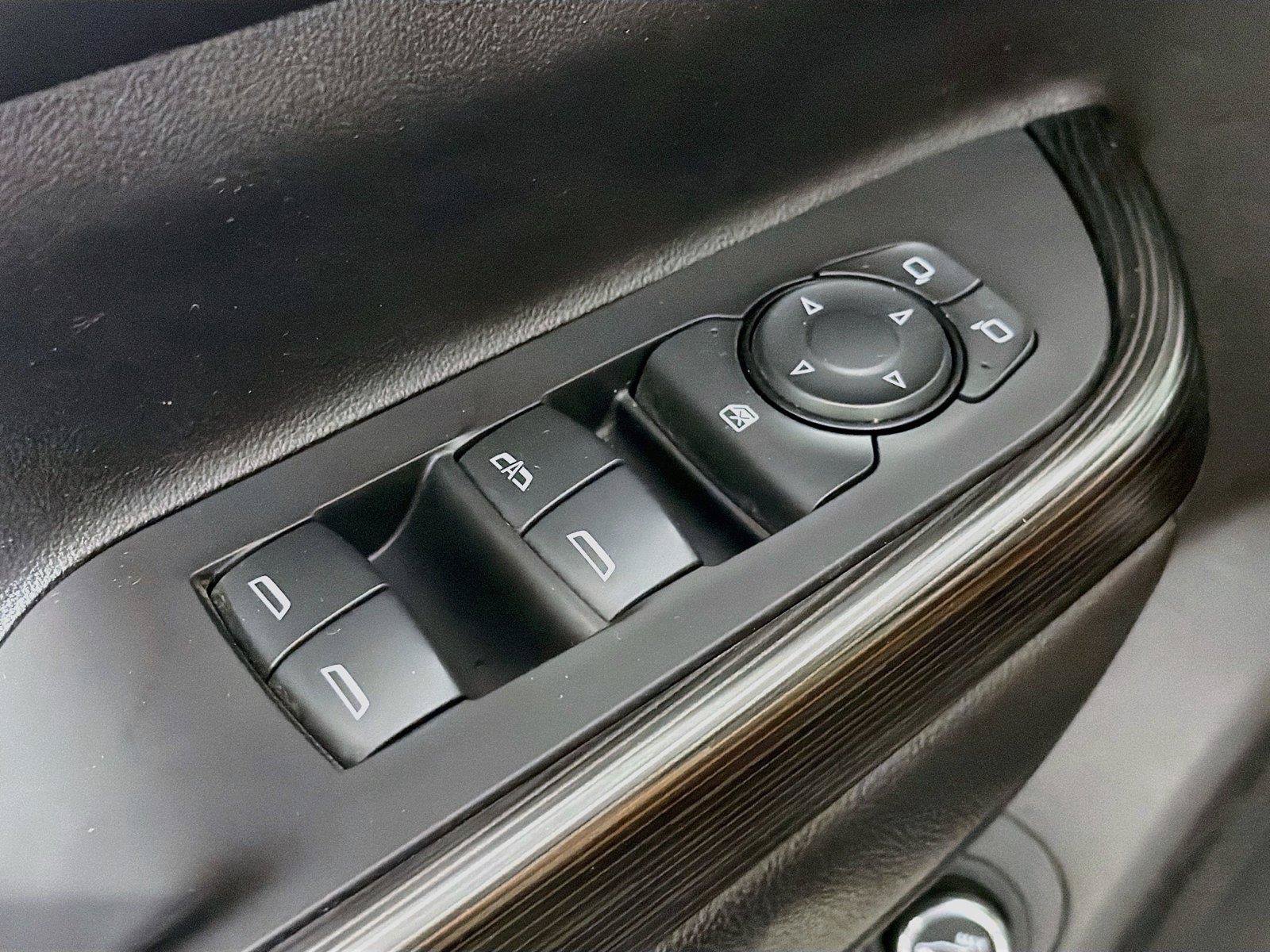 Used 2019 GMC Acadia SLT AWD/4WD image 24