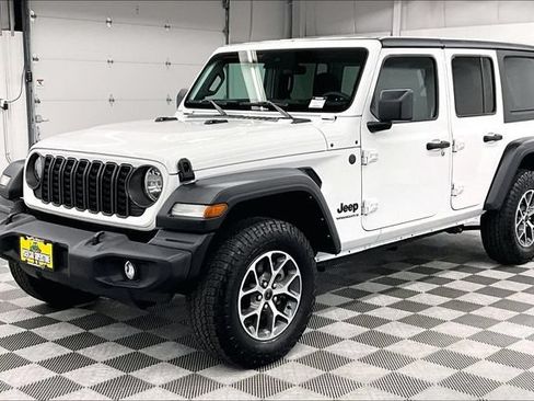 Used 2024 Jeep Wrangler Unlimited Sport AWD/4WD image 11
