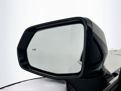 Used 2024 Honda Prologue EX image 16