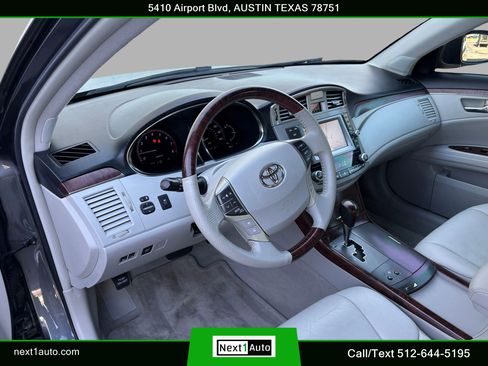 Used 2012 Toyota Avalon Limited image 18