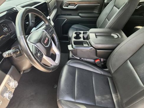 Used 2025 GMC Sierra 1500 SLT RWD image 12