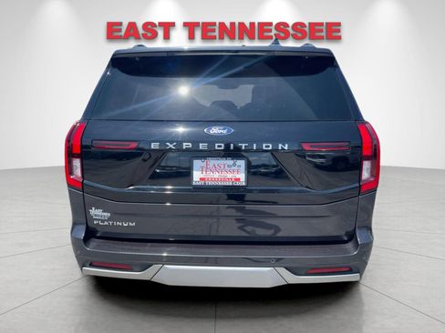 Used 2025 Ford Expedition Platinum AWD/4WD image 4