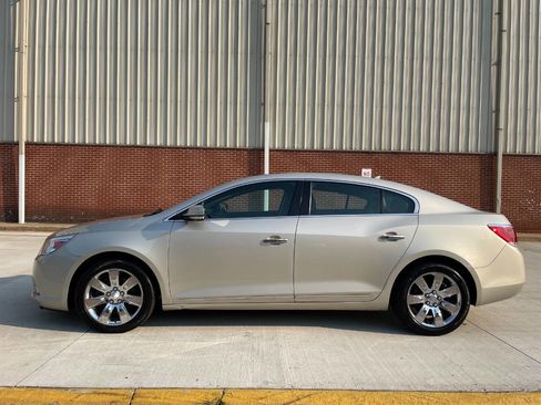 Used 2013 Buick LaCrosse Leather w/ Driver Confidence Package image 3