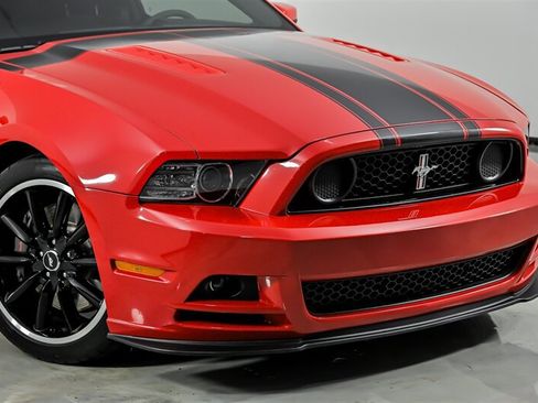 Used 2013 Ford Mustang Boss 302 w/ Boss 302 Accessory Pkg RWD image 3