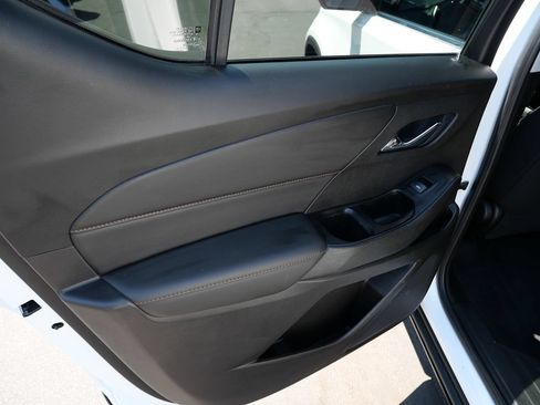 Used 2018 Chevrolet Traverse LS FWD image 17