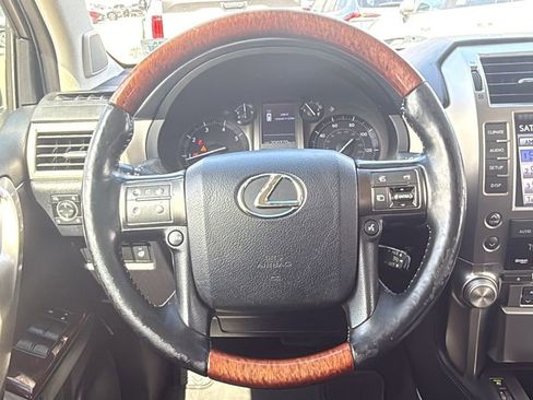 Used 2012 Lexus GX 460 Premium image 19