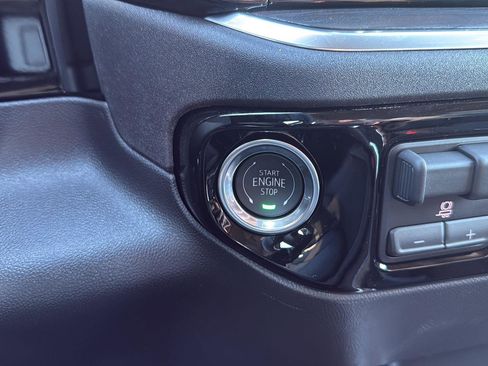 New 2026 GMC Sierra 1500 SLT w/ SLT Premium Plus Package image 28