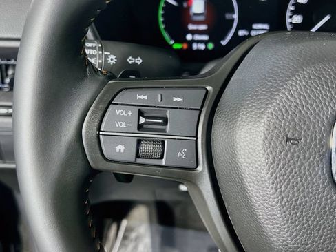 Used 2025 Honda CR-V Sport-L image 17