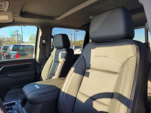 New 2026 GMC Sierra 2500 Denali w/ Denali Reserve Package image 10