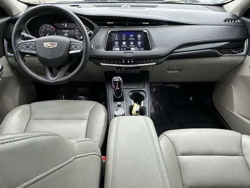 Used 2023 Cadillac XT4 Premium Luxury w/ Cold Weather Package FWD image 10