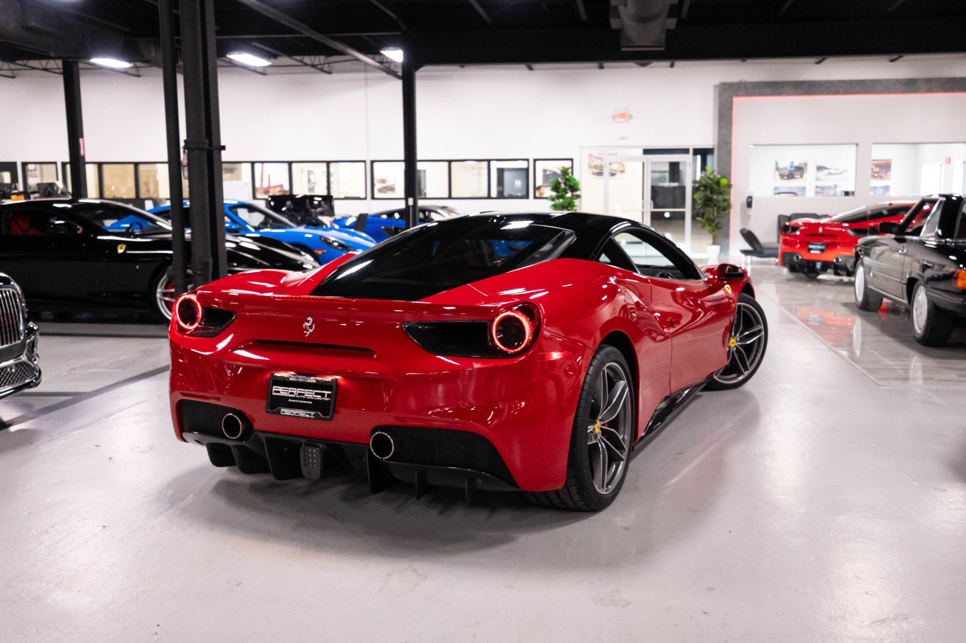 Used 2016 Ferrari 488 GTB RWD image 78