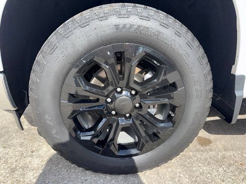 Used 2024 Chevrolet Silverado 1500 LTZ AWD/4WD image 52
