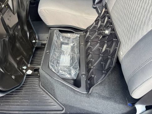 Used 2023 Toyota Tacoma SR5 AWD/4WD image 19