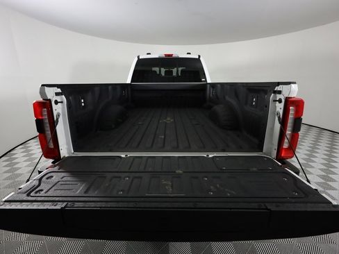 Used 2025 Ford F450 King Ranch w/ FX4 Off-Road Package image 8