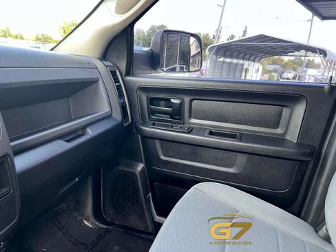 Used 2017 RAM 3500 Tradesman w/ Chrome Appearance Group AWD/4WD image 15