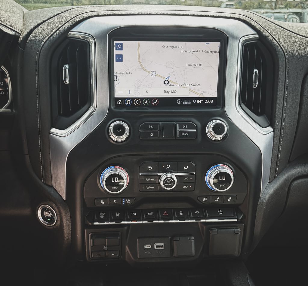 Used 2020 GMC Sierra 2500 SLT w/ SLT Premium Plus Package AWD/4WD image 15