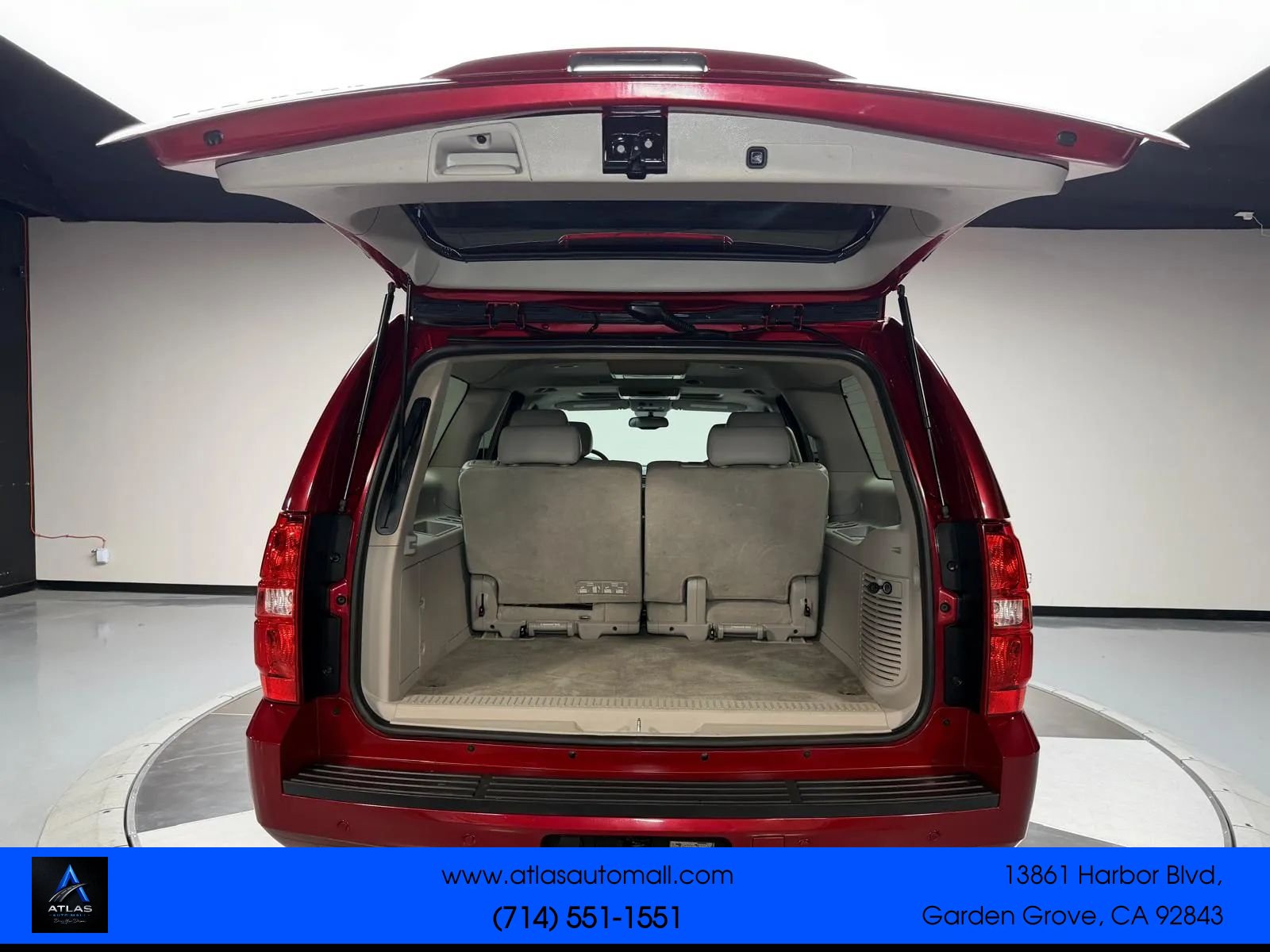 Used 2012 Chevrolet Suburban 2500 LT AWD/4WD image 13