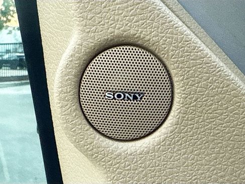 Used 2016 Ford Expedition Limited w/ Equipment Group 301A image 19