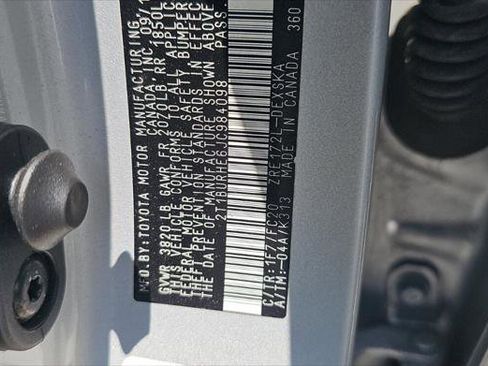 Used 2018 Toyota Corolla SE FWD image 24