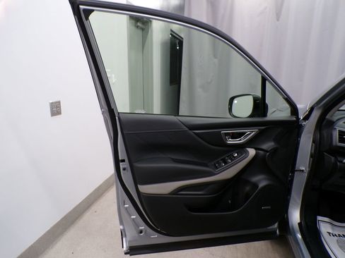 Used 2022 Subaru Forester Limited AWD/4WD image 13
