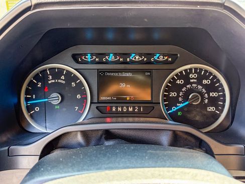 Used 2016 Ford F150 XLT w/ Equipment Group 302A Luxury image 10