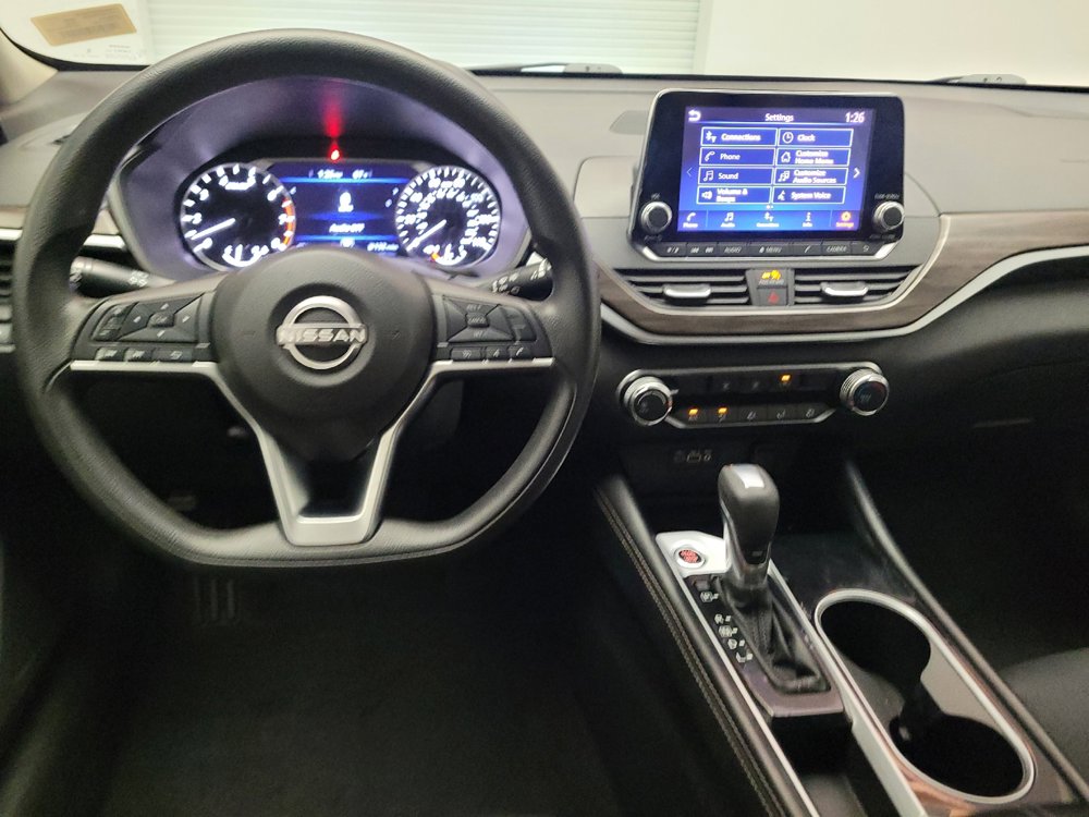 Used 2023 Nissan Altima 2.5 SV FWD image 22