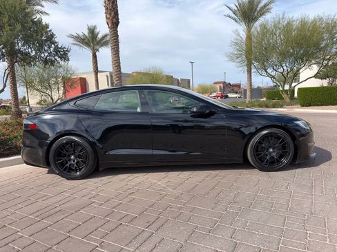 Used 2022 Tesla Model S image 2