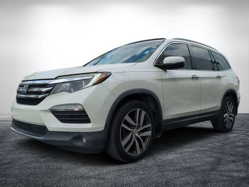 Used 2017 Honda Pilot Elite image 8