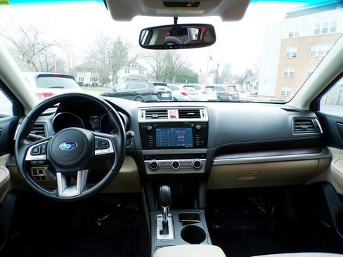 Used 2015 Subaru Outback 2.5i Limited image 9