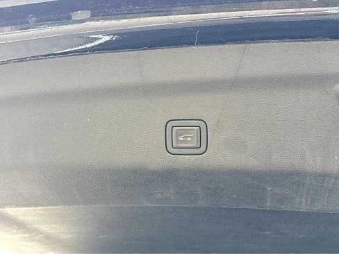 Used 2023 Chevrolet Tahoe LT image 29