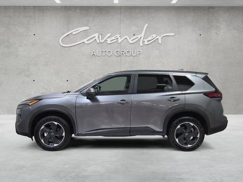 Used 2024 Nissan Rogue SV image 13