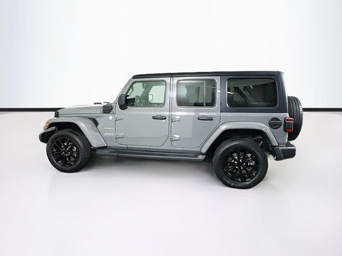 Used 2023 Jeep Wrangler Unlimited Sahara AWD/4WD image 8
